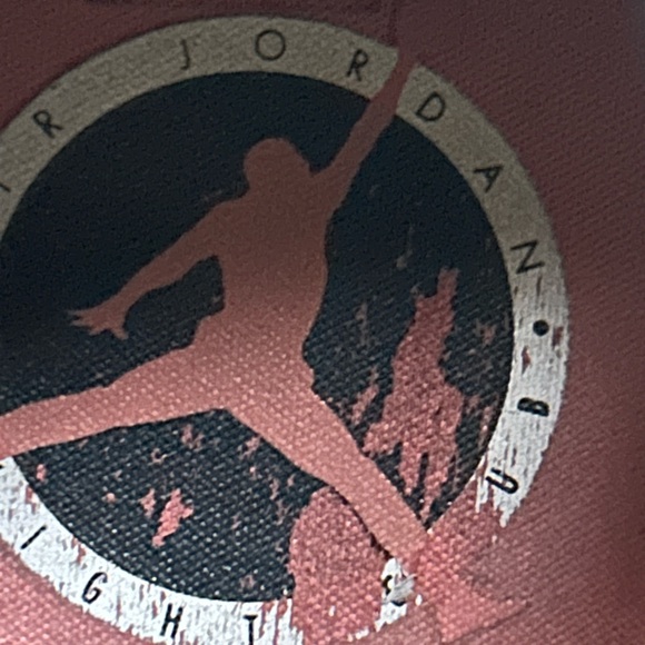 Size 12M- Jordan 1 Low SE
Flight Club used no box - Picture 7 of 7